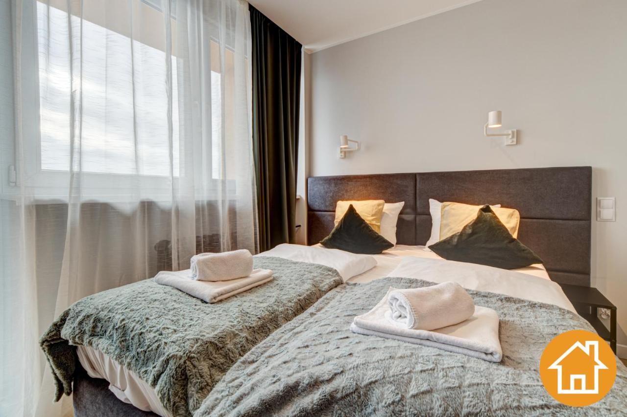 Apartament Z Widokiem Na Port - Visitopl 슈비노우이스쳬 외부 사진