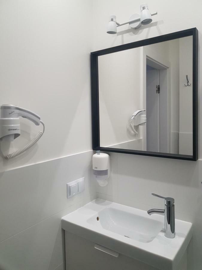 Apartament Z Widokiem Na Port - Visitopl 슈비노우이스쳬 외부 사진